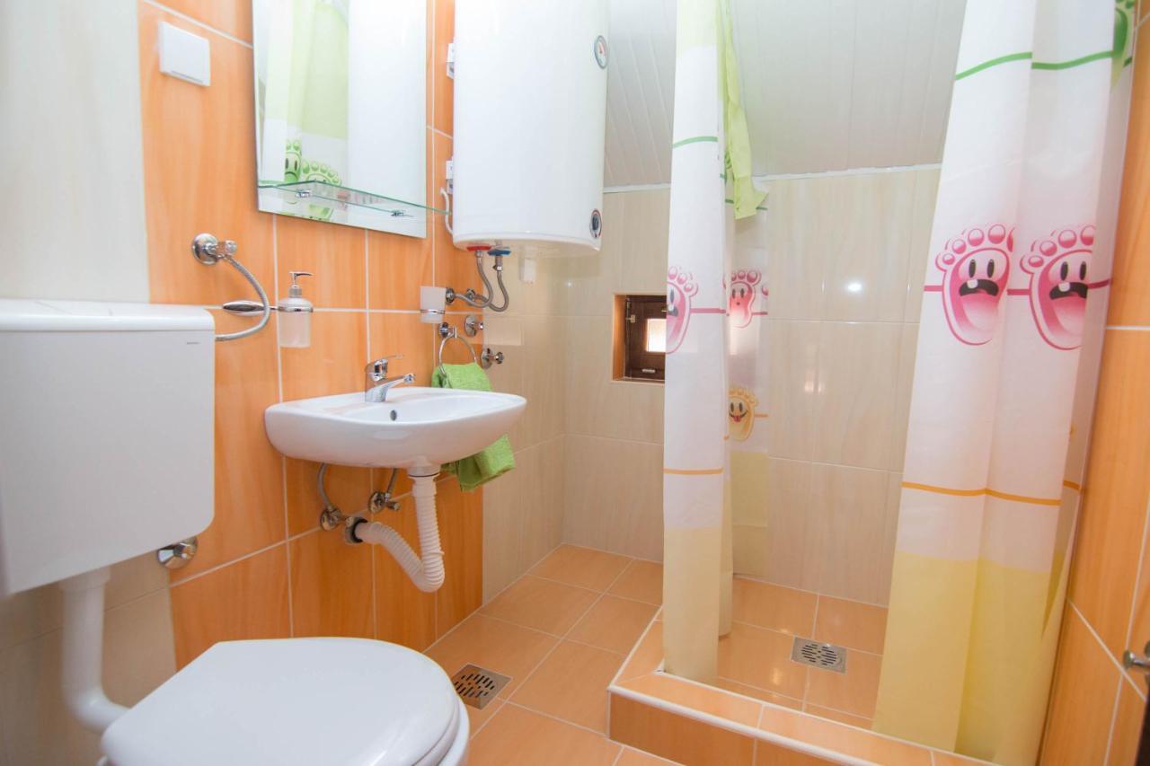 Apartmani Suncani Breg Tara มิโตรวัค ภายนอก รูปภาพ